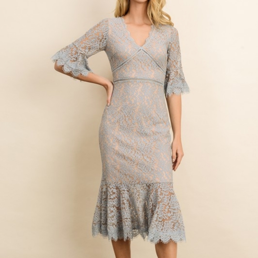 Special occasion lace Midi dress (NWT)